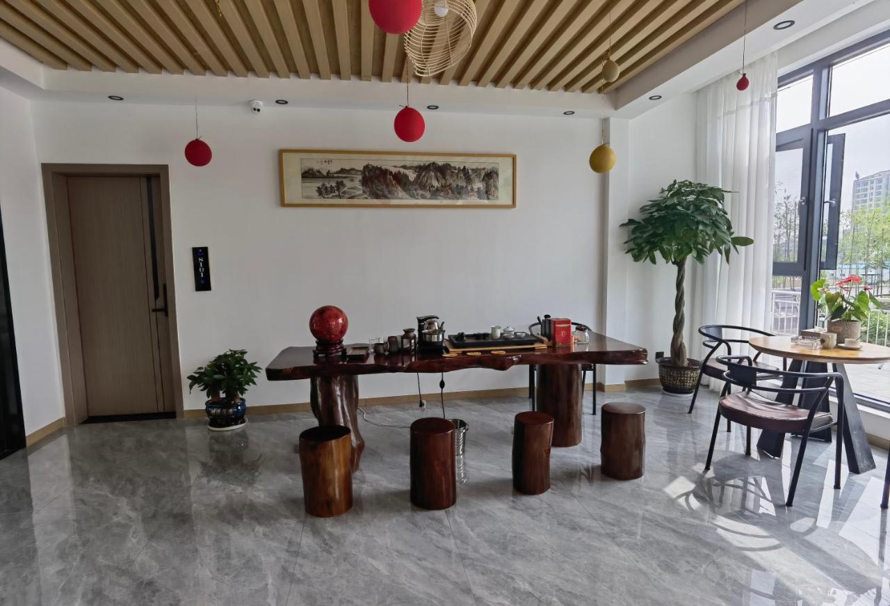 Heaven'S Gate Home Stay --Free Pick Up Service--Panoramic View Of Tianmen Mountain Жангжиаже Екстериор снимка
