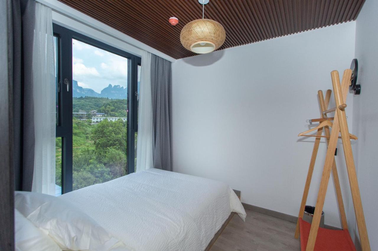 Heaven'S Gate Home Stay --Free Pick Up Service--Panoramic View Of Tianmen Mountain Жангжиаже Екстериор снимка